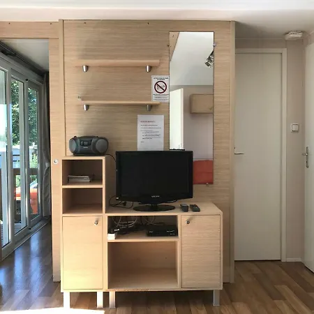 Mobil-home Tout Confort 营地